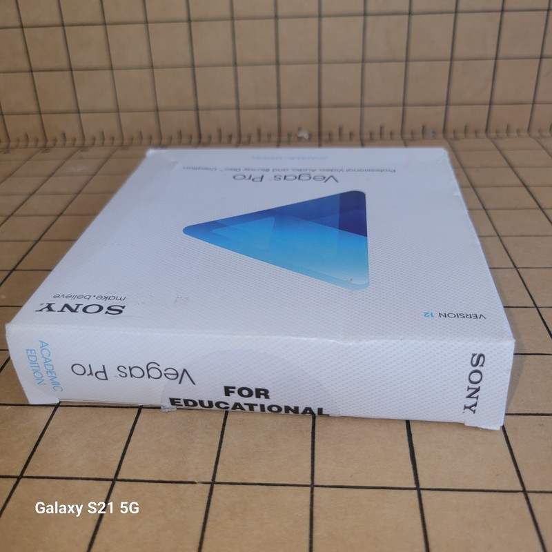 Sony Vegas Pro 12 Professional Video/Blu-ray Disc Creations Software Academic Ed gallery