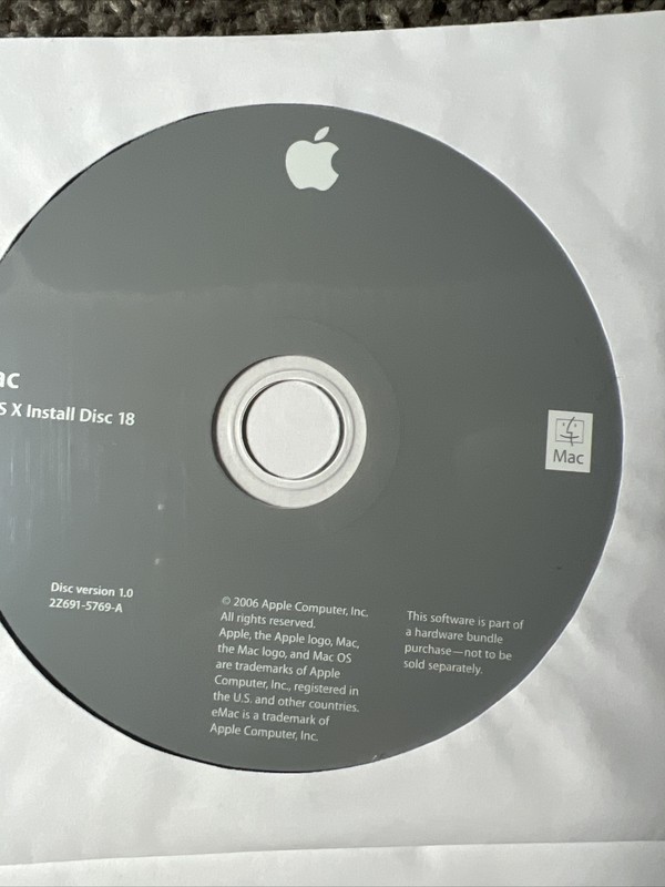eMac Mac os x install disc 12-20 Disc Version 1.0 2006 Apple Computer Software gallery