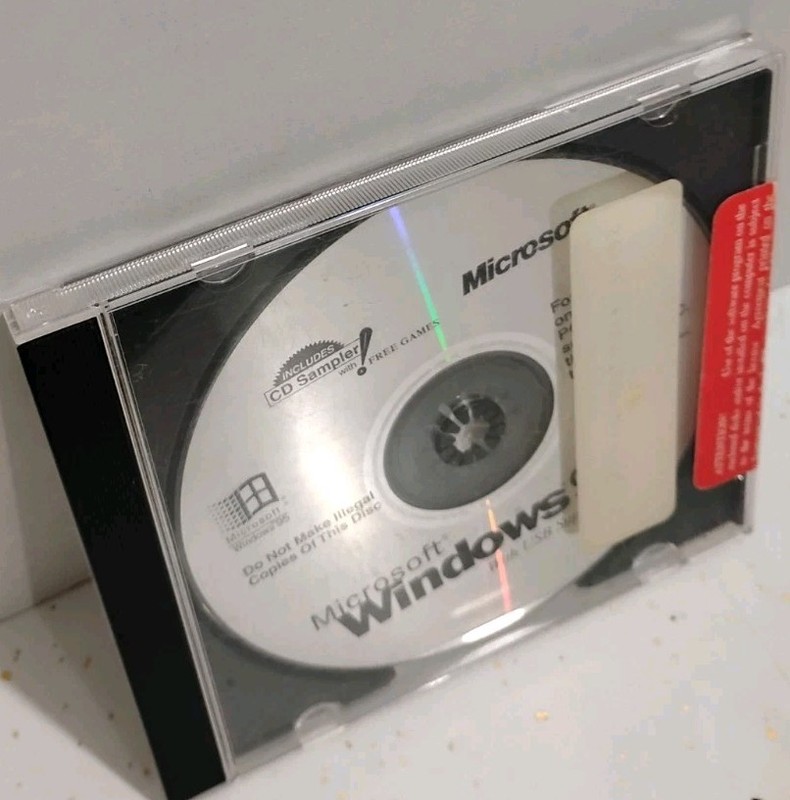 Microsoft Windows 95 with USB Support Disc Only 000-59944 gallery