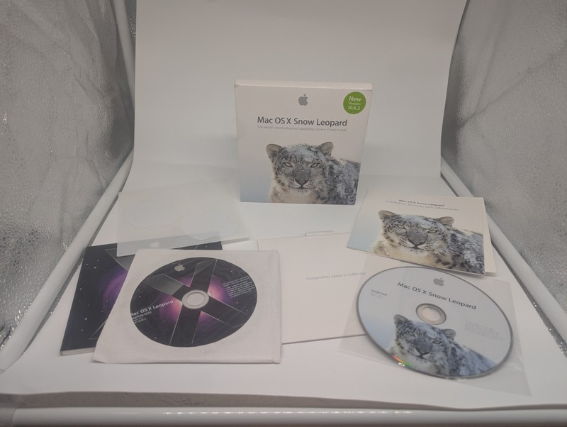 Apple Mac OS X Leopard Version 10.5 & Snow Leopard 10.6.3 Install DVDs Retail