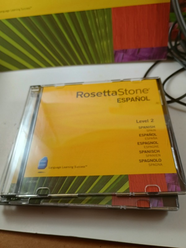 Rosetta Stone Spanish Level 1 2 &3 Version 4 CDs for PC and Mac with headset gallery
