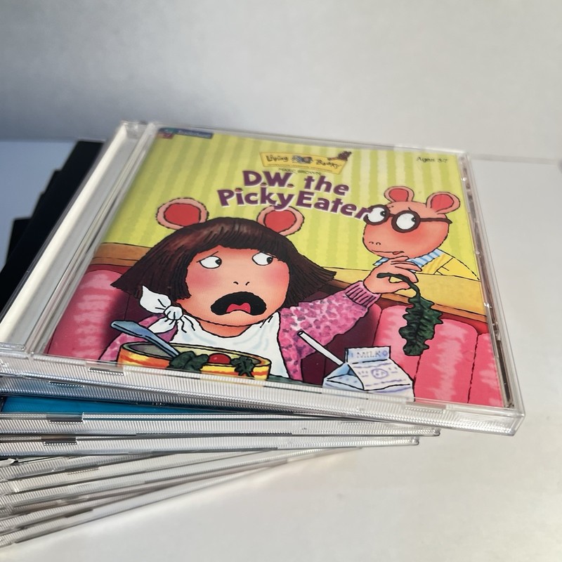 Lot of 10 Living Books PC CD-Rom Harry And The Haunted, Arthur, Little Monster gallery
