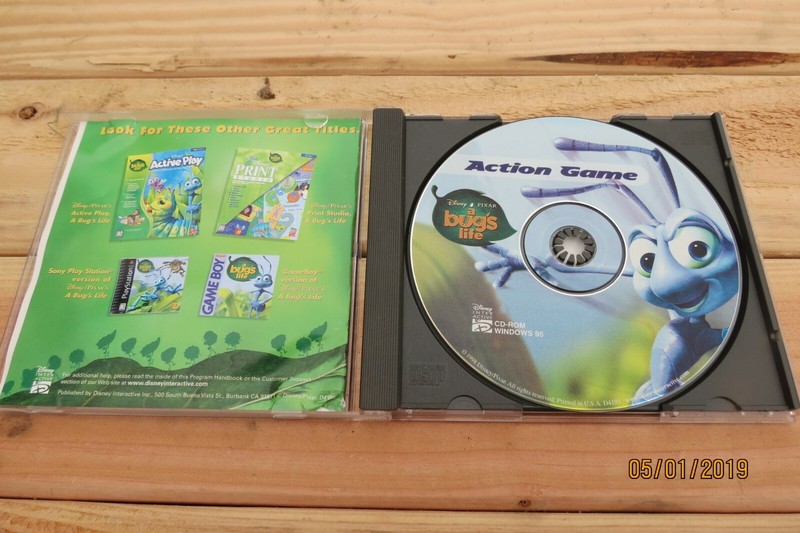 Disney Pixar a bug's life cd action game with program handbook gallery