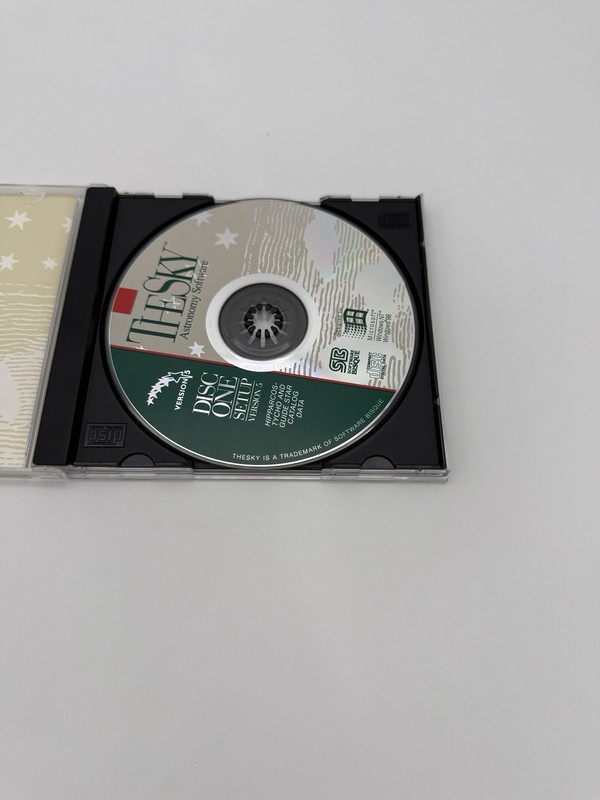 THE SKY Astronomy Software Setup Version 5 Windows 95/98/NT Installation CD-ROM gallery