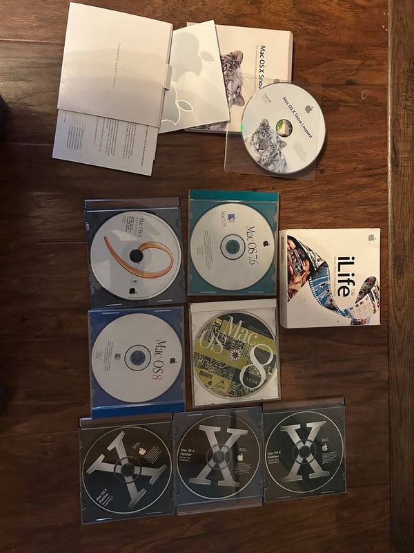 Apple Snow Leopard Mac OS X 10.6.3 Operation System with other os install disc
