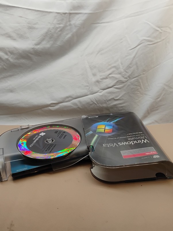 MS Windows Vista Ultimate Upgrade 32 & 64 Bit Genuine Retail Version 2-Discs gallery