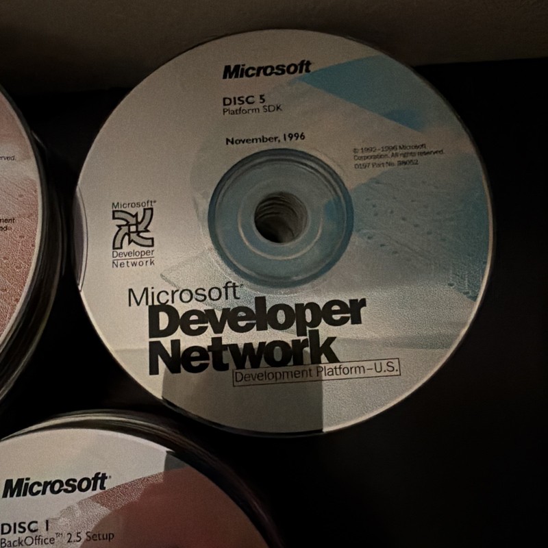 MICROSOFT MSDN SOFTWARE DISCS LOT- 192 CDs Discs 1996-1999 Dev. Network CD-ROM gallery