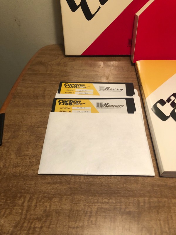 Microcom Carbon Copy Plus 5.25 floppy Vtg 1989 Version 5.2.2 gallery