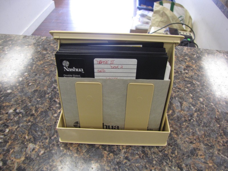 Lot of (12) Vintage Software - Data Base II/Alladin 5.25" Disks W/Box - MH4 gallery