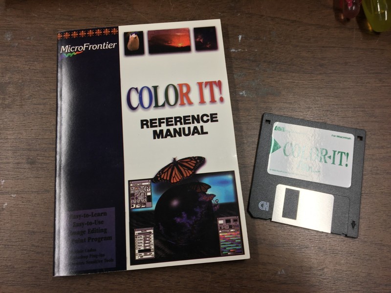 Vintage Macintosh software : COLOR IT 3-1/2 disk
