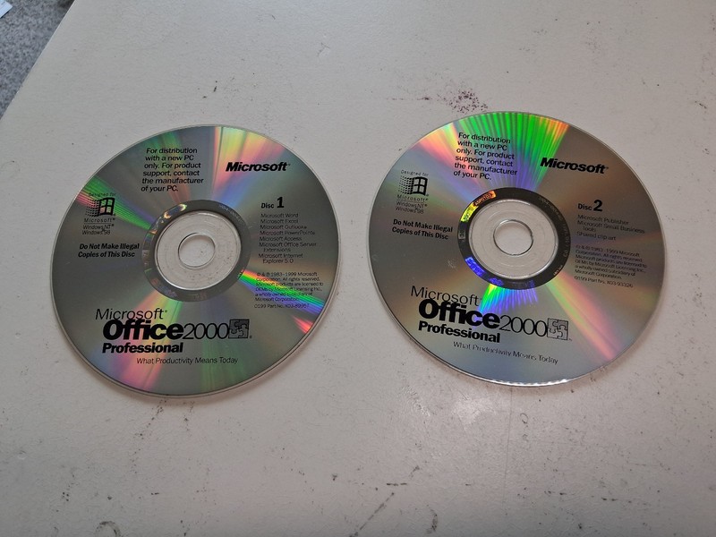 Microsoft Office 2000 Professional WINDOWS NT/98 w/ Product Key-2 CD ROM Set gallery