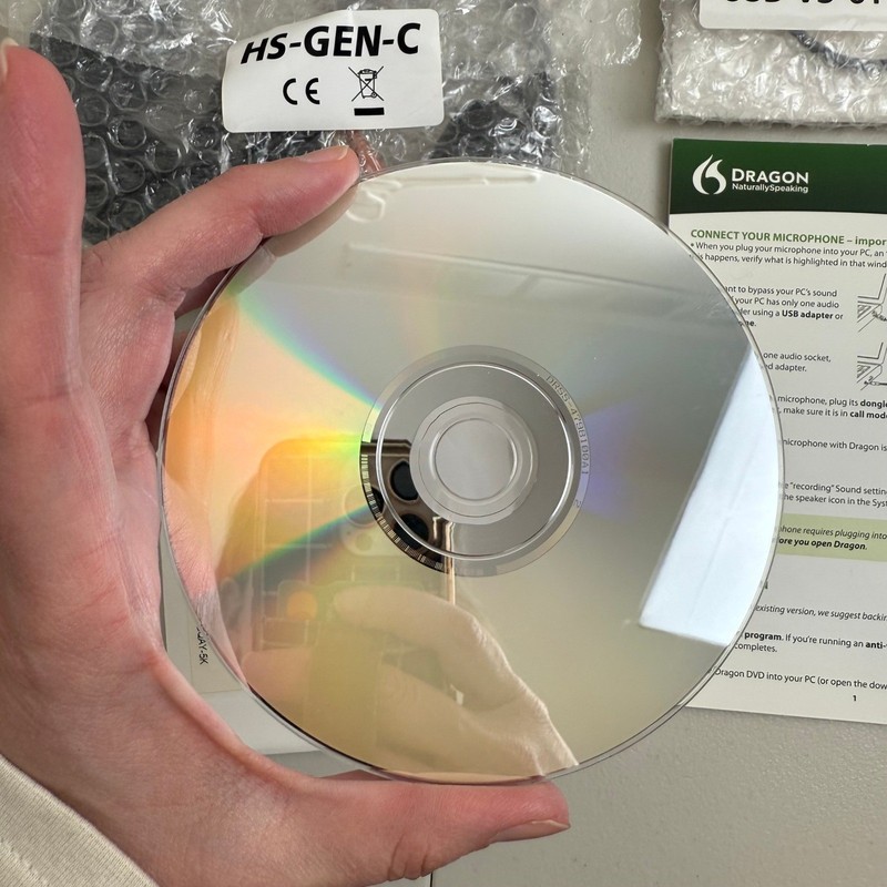 Nuance Drago Naturally Speaking Software Premium Version 12 Open Box w Headset gallery