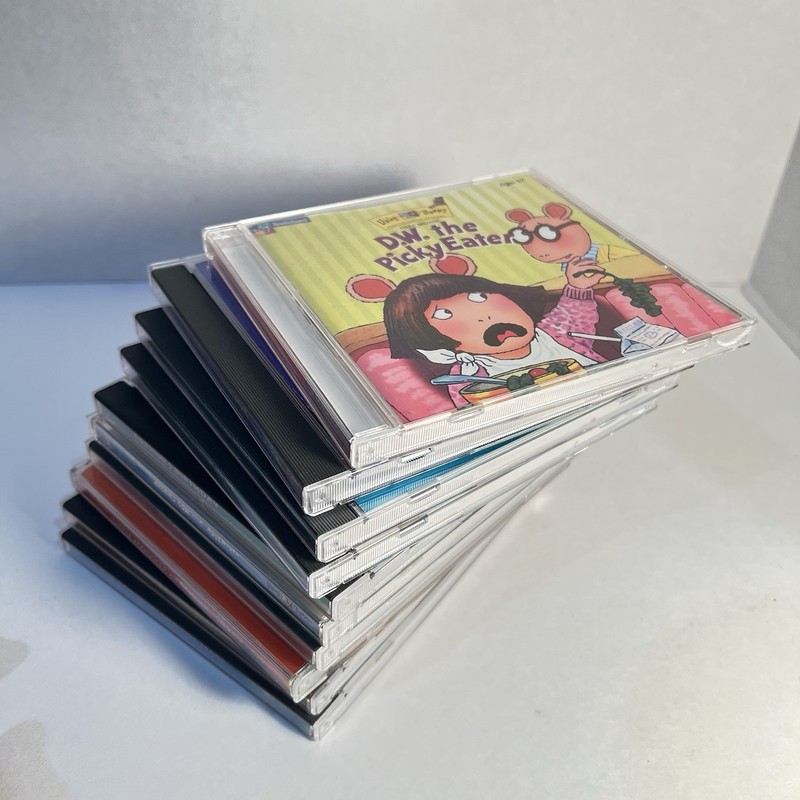 Lot of 10 Living Books PC CD-Rom Harry And The Haunted, Arthur, Little Monster gallery