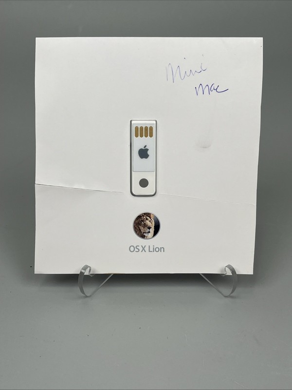 Apple MacBook Air Software Reinstall USB Drive Mac OS X 10.6 iLife 11 A1384 NEW gallery
