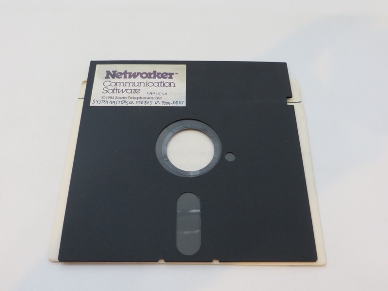 5.25″ Floppy Disk NETWORKER COMMUNICATION SOFTWARE 1983 Zoom Telephonics disc