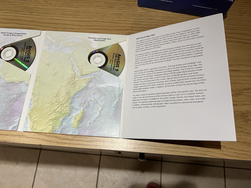 ArcGIS 9 Complete Set ArcView 9.2 Data & Maps Media Kit & Software GIS by ESRI gallery