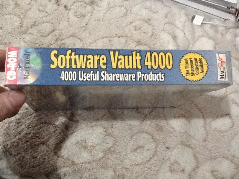 Macintosh CD-Rom Software VAULT 4000 Mac New Sealed MACSOFT VERY RARE gallery