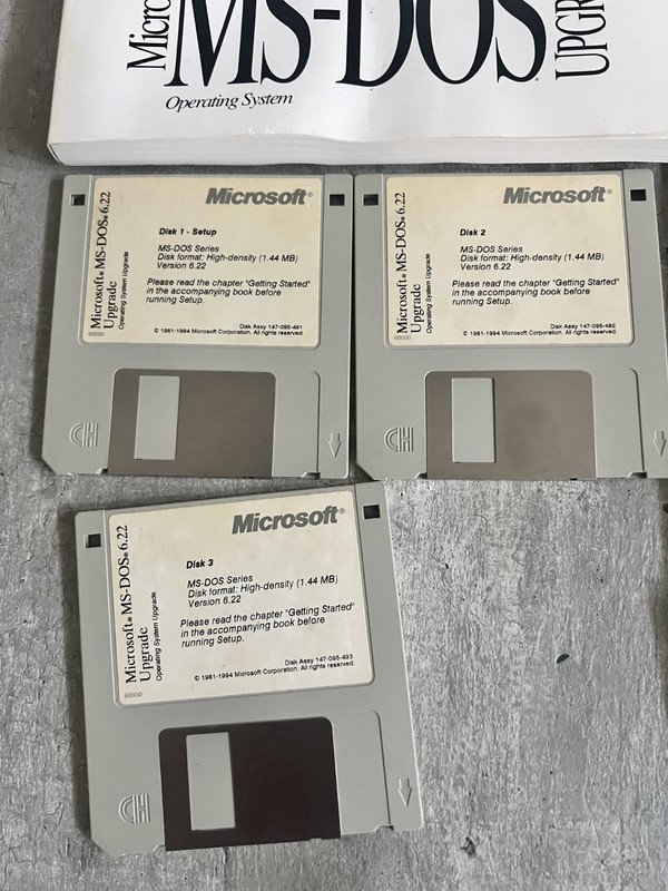 Vintage Microsoft MS-DOS 6.22 Operating System Upgrade 3.5" Disks & Original Box gallery
