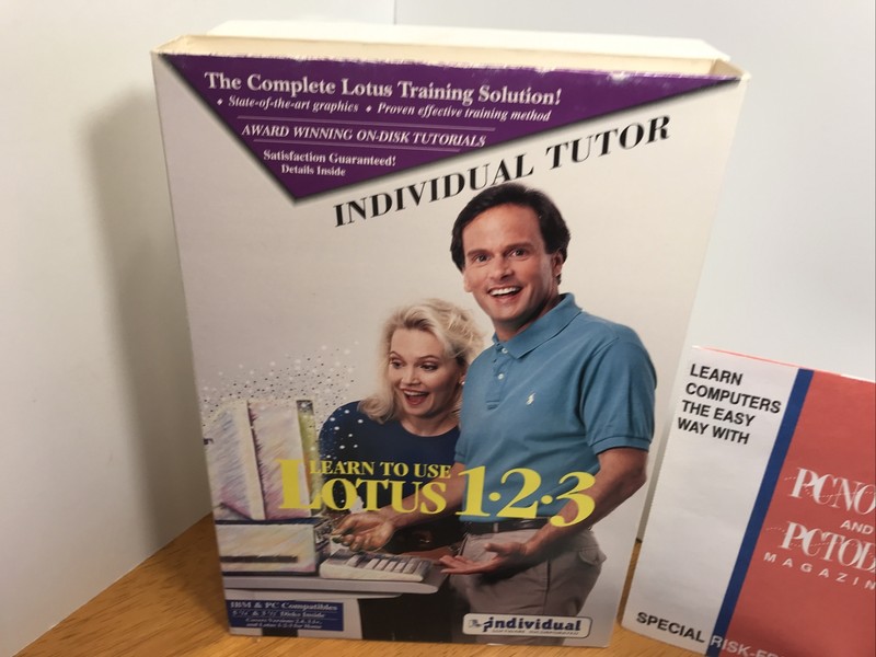 **Vintage LEARN TO USE LOTUS 1-2-3 INDIVIDUAL SOFTWARE TUTOR RETAIL PACKAGE gallery