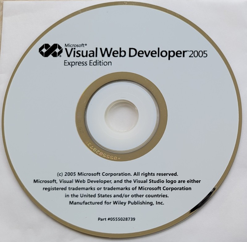 Vintage – Microsoft Visual Web Developer 2005 Express Edition