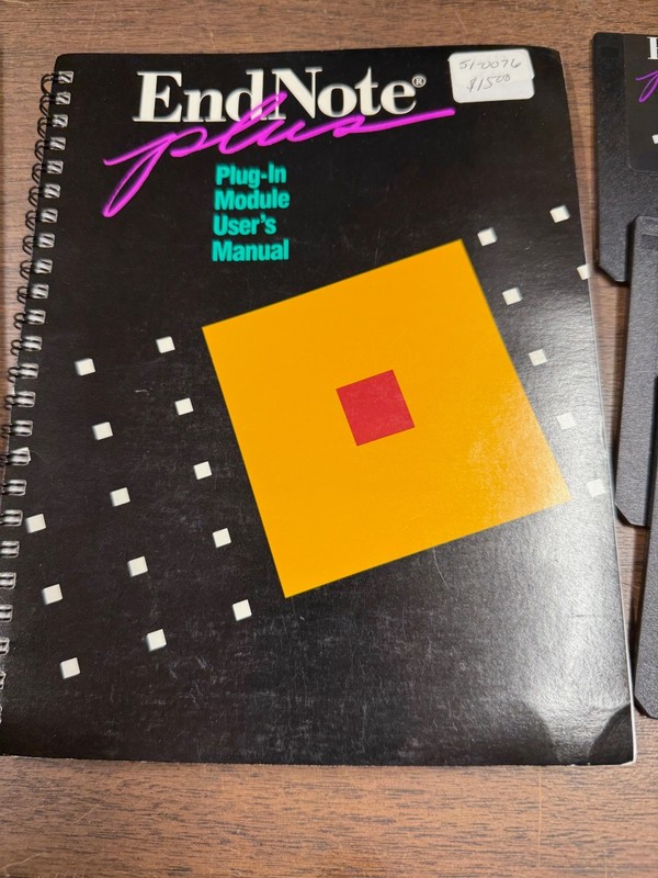 Vintage Macintosh software : ENDNOTE with manuals 3-1/2 disks gallery