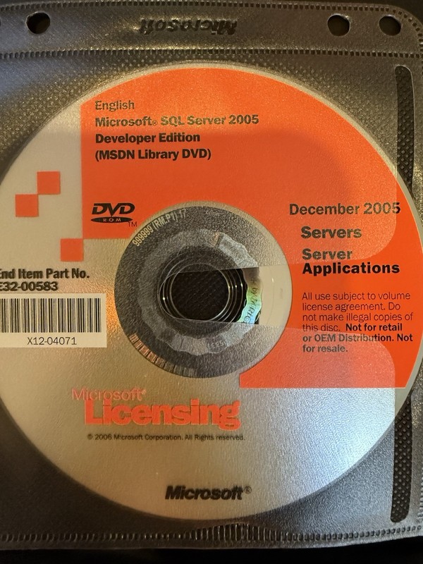 Microsoft SQL Server 2005 Developer Edition DVD no product key