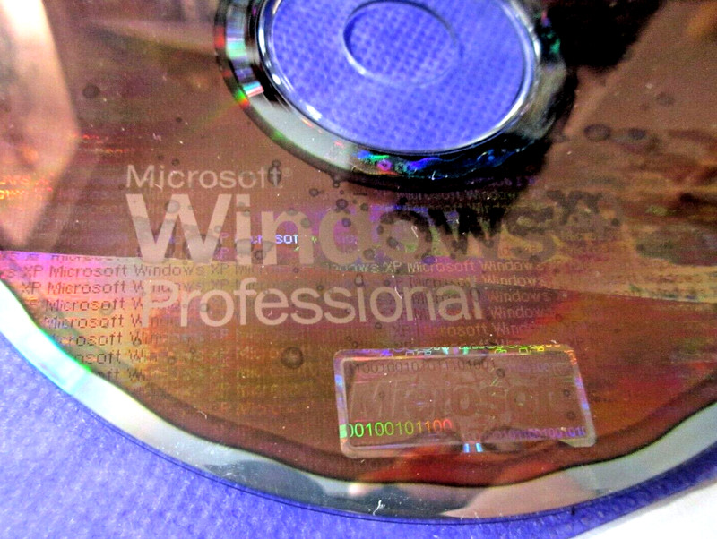 Windows XP Professional (2002) includes SP 1 + 2 with Key gallery