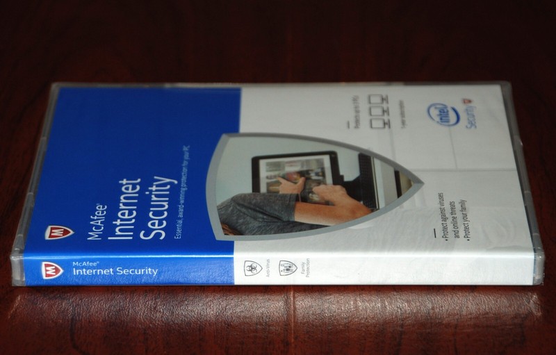 McAfee Internet Security 2015 | 3 Devices | NO CD Drive Needed *FACTORY SEALED* gallery