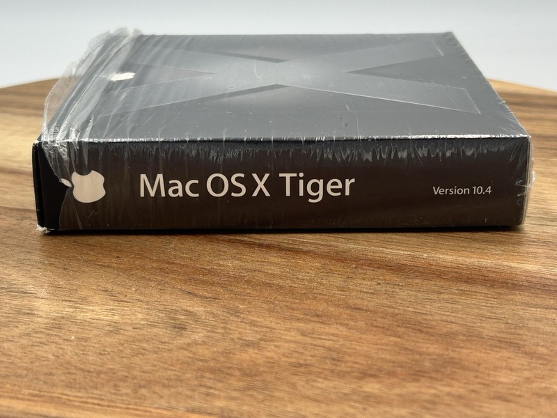 Apple Mac OS X Tiger 10.4 Retail Box OEM with iWork Trial Install Disk New Open gallery