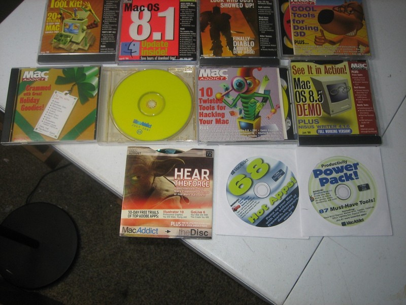 Lot of 15 Vintage MacAddict CD-ROM the Disc 1996, 97, 98, 99, 01, 02, 06 gallery