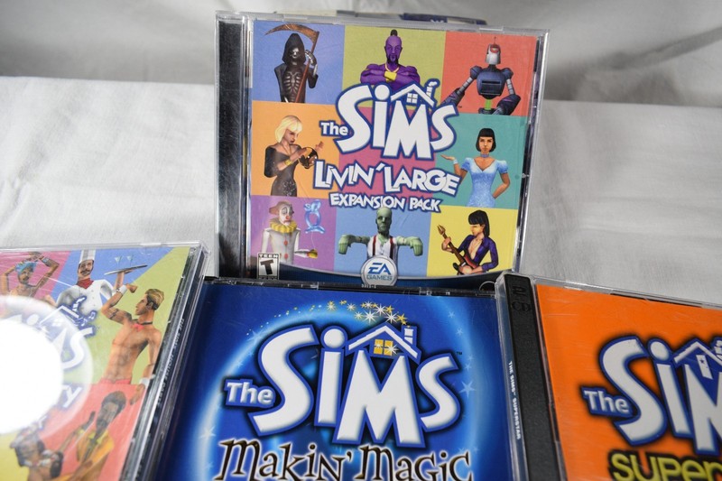The Sims Expansion Pack Bundle 5 Packs E-2 gallery