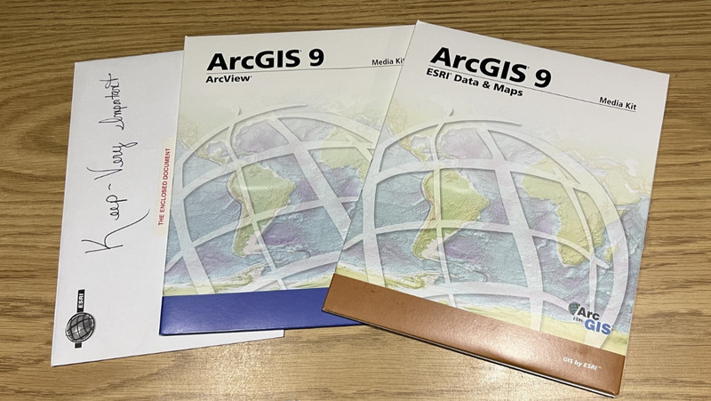 ArcGIS 9 Complete Set ArcView 9.2 Data & Maps Media Kit & Software GIS by ESRI gallery