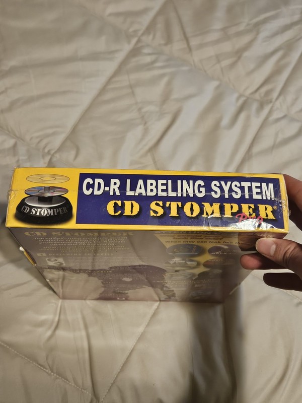 PRO CD-R LABELING SYSTEM - CD STOMPER KIT - Brand NEW Sealed gallery