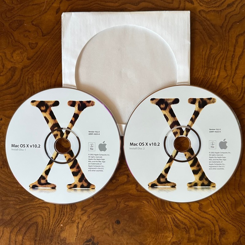 Apple Mac OS X v10.2.3 Jaguar Install Discs 1 & 2 2002