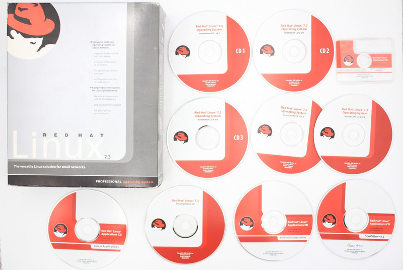 RED HAT Linux 7.3 Operating System The Linux Professional OS Retro RETAIL BOX