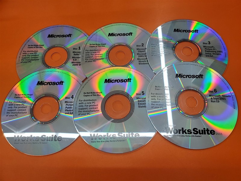 ⭐️⭐️⭐️⭐️⭐️ USED Microsoft Works Suite 2001 Set Discs 1-6 Discs Only