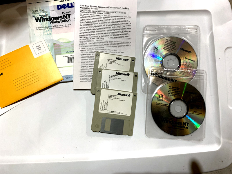 Microsoft Windows NT 4.0 Workstation With SP5 3.5 Disks and CD Vintage