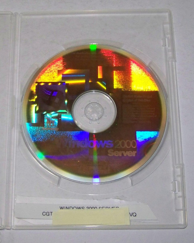 Microsoft Windows Server 2000 CD WITH PRODUCT CODE!!!!