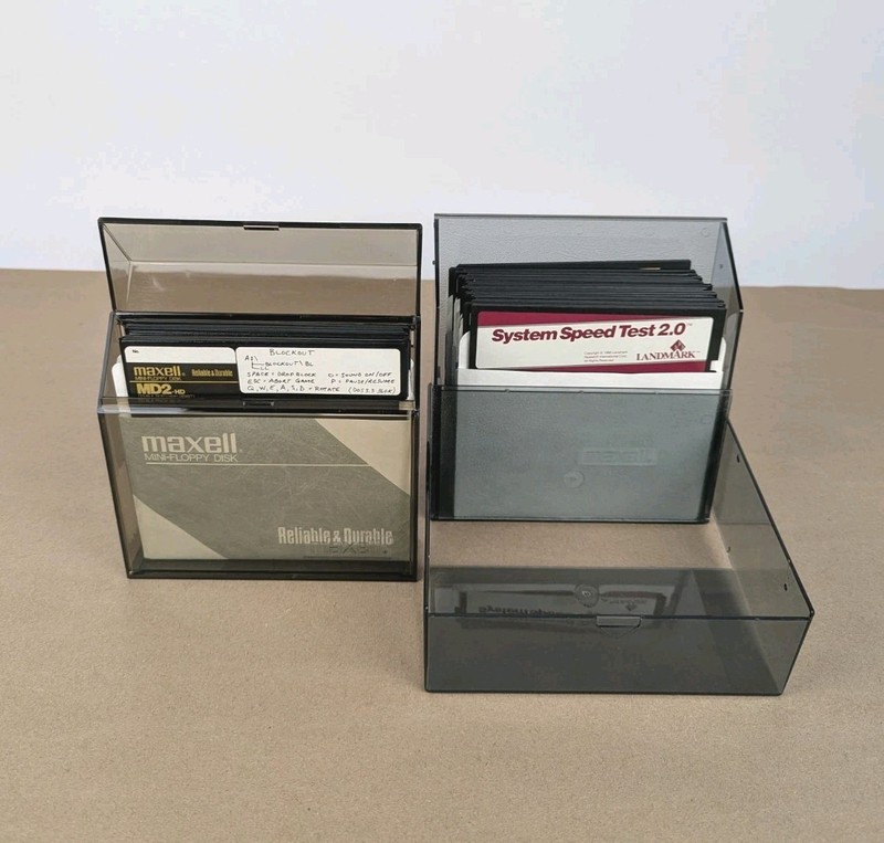Vintage Lot 34 Software & Games Recorded 5 1/4" Floppy Disks Maxell MD2-D/HD