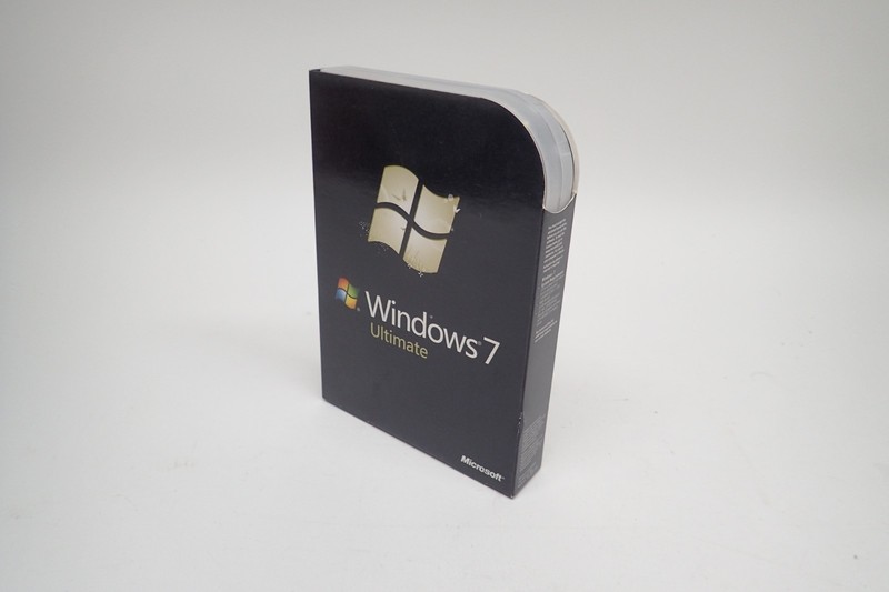 Microsoft Windows 7 Ultimate 32 / 64bit Kit DVD Media + Key Retail Box