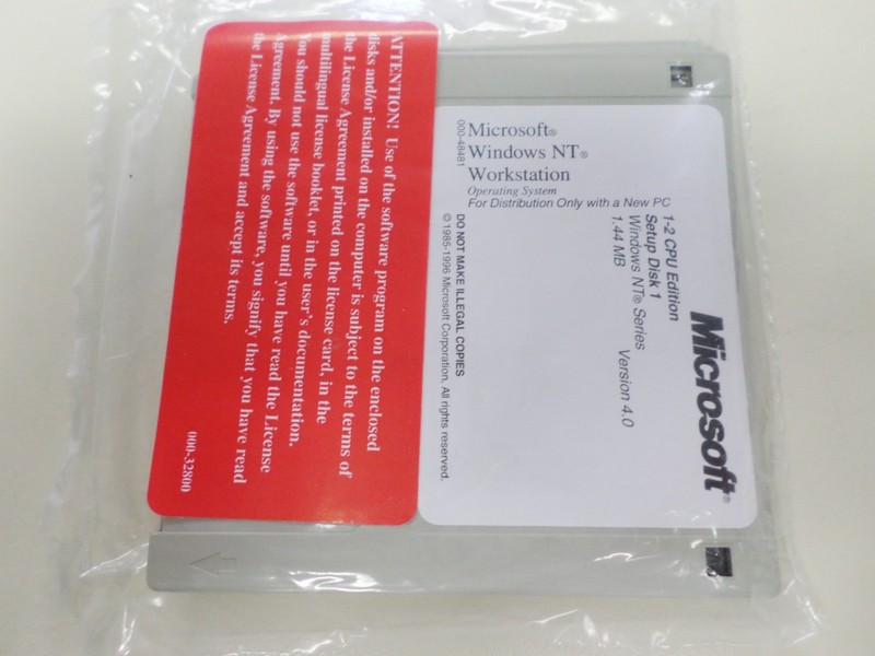 Microsoft Windows NT Workstation Sealed 3.5 Media gallery