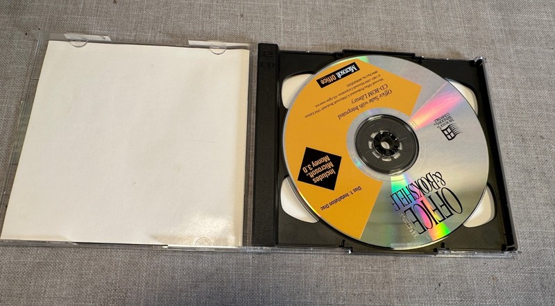 MICROSOFT OFFICE Professional & Bookshelf w/ Money 3.0 for Windows 95 NT OEM gallery