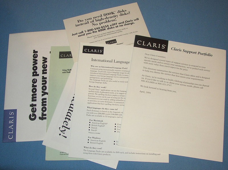 1993 Claris FileMaker Pro 2.0 Apple Macintosh OS System 7 on 3.5" & 5.25" Floppy gallery