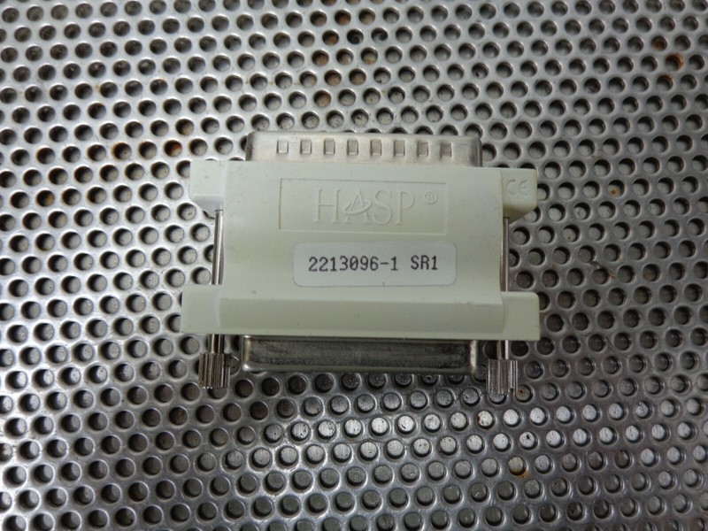 HASP 225785 2213096-1 HASP4 1.5 BRRKX Security Key Dongle Parallel Connector