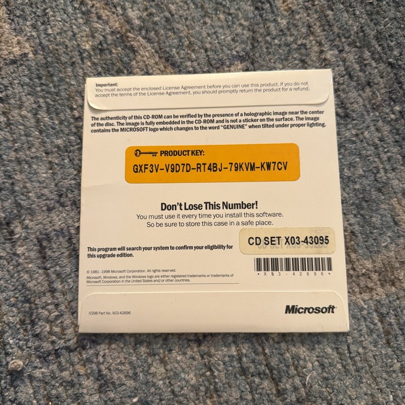 Microsoft Windows 98 Upgrade PC CD-ROM with CD-Key 1998 Original Retail Version gallery