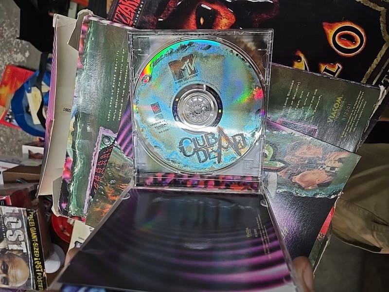 MTV's Club Dead MAC CD out of prison & undercover resort members killed off game gallery
