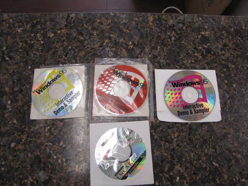 Mix Lot (4) Microsoft Windows Discs – 95 Interactive Demo & Samplers & Encarta
