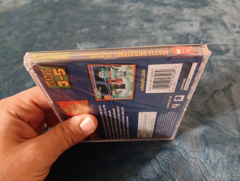 Scholastic Math Missions CD-ROM AMAZING ARCADE ADVENTURE WIN MAC Grades 3-5 Fun gallery