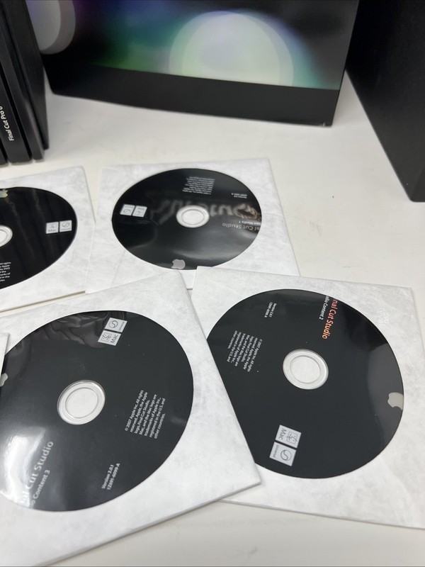 Apple Final Cut Studio 2 UPG from FCS, Software(Discs), Manuals Serial Numbers gallery