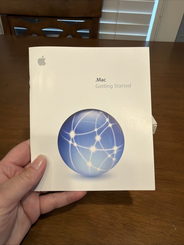 Vintage Apple .Mac Internet Essentials Box Set M9495Z/A Classic Software gallery